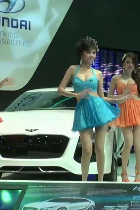 [车展美女视频]ID0231 车展视频-泰国车展超正低胸嫩模热舞秀身材太好