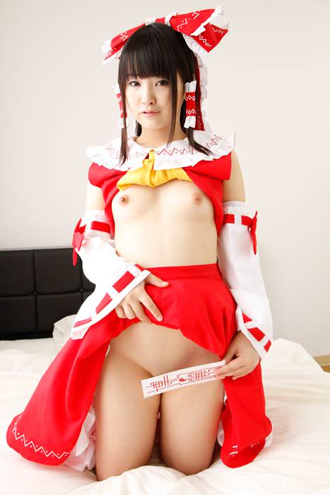 [Cosplay]ID0157 2013.05.20 Touhou Project - Small tits & Nice ass Reimu Hakurei [270P33