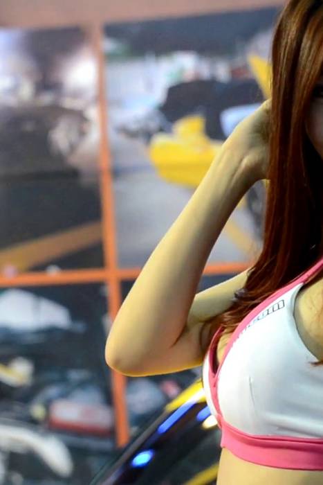 [各类性感视频]ID0411 韩国车展 气质超短裙美女模特[MP4-68M]--性感提示
