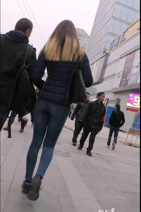 [街拍客视频]jx0568 蓝色紧身牛仔裤外国美女