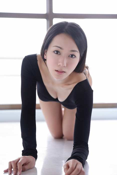 丰乳少妇的长袖紧身体操诱惑[YS-Web]Vol.578 Yuko Shimizu 清水ゆう子 SEX